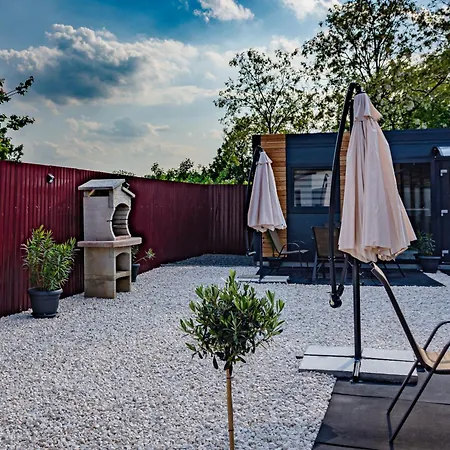 Oliva Apartman *